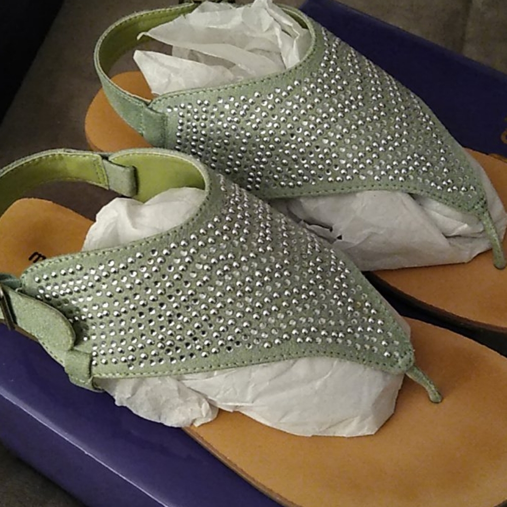 Madden girl sandals